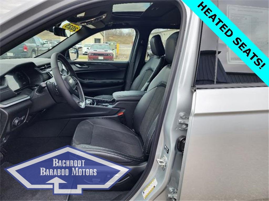 new 2025 Jeep Grand Cherokee car, priced at $45,920