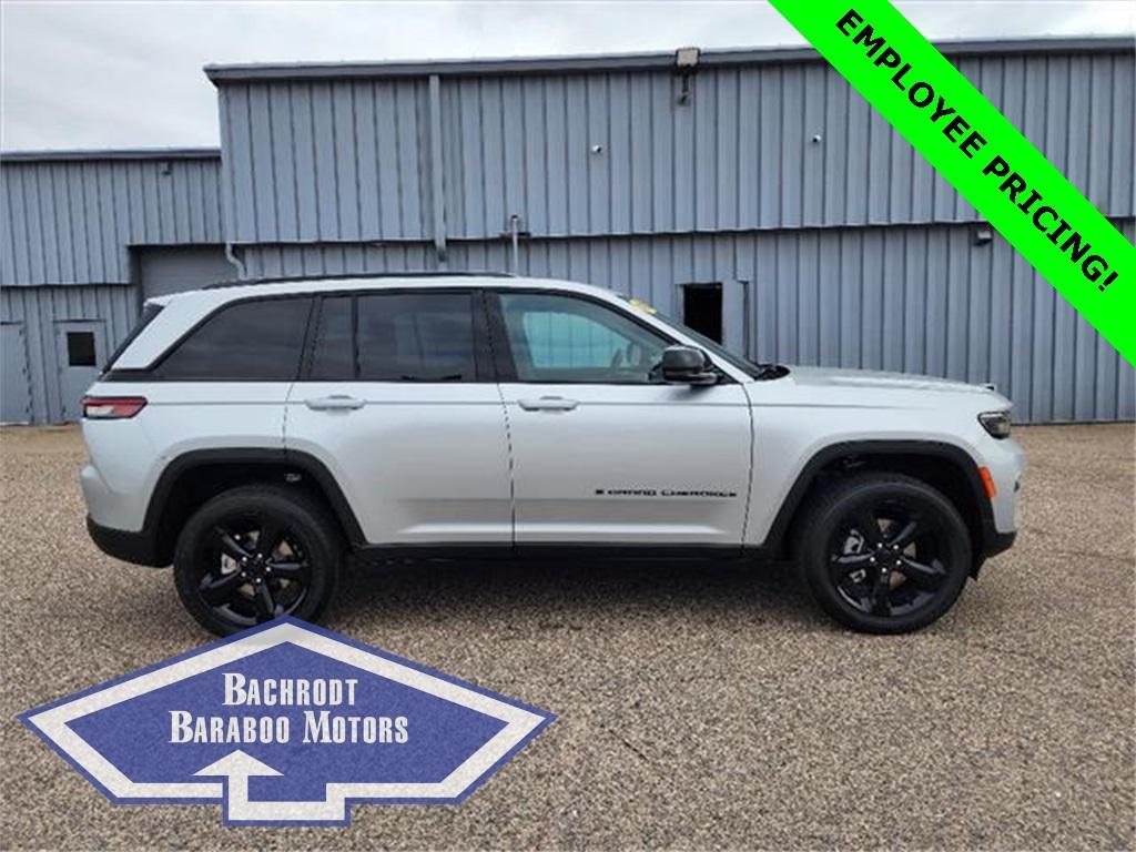 new 2025 Jeep Grand Cherokee car, priced at $47,458
