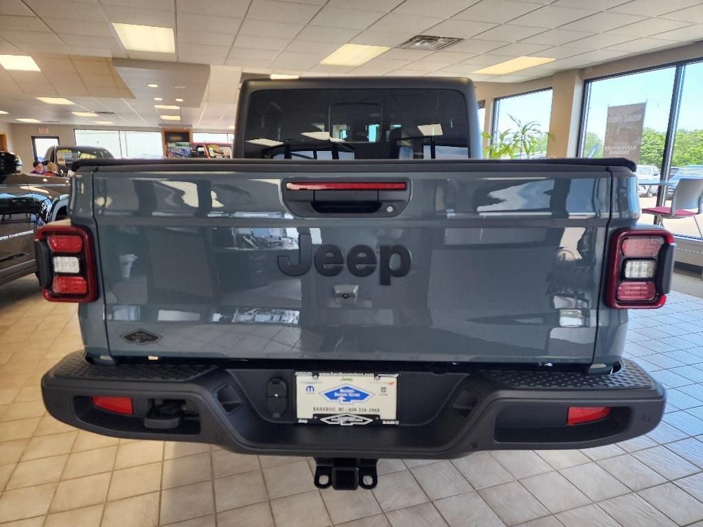 new 2025 Jeep Gladiator car, priced at $52,403