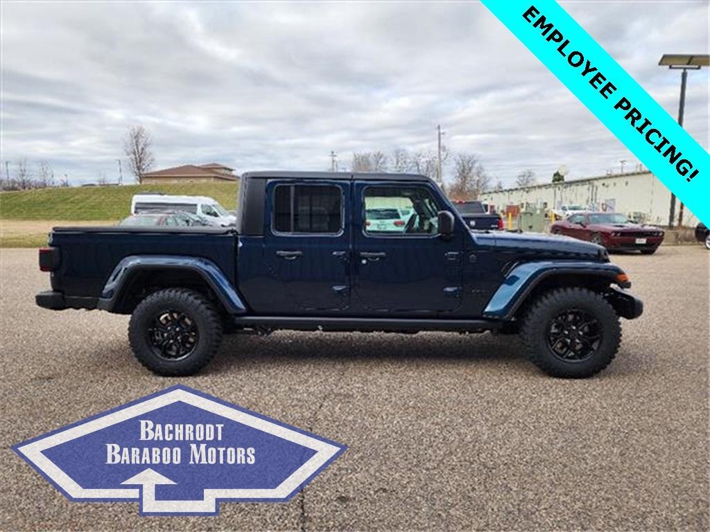 new 2025 Jeep Gladiator car, priced at $48,167