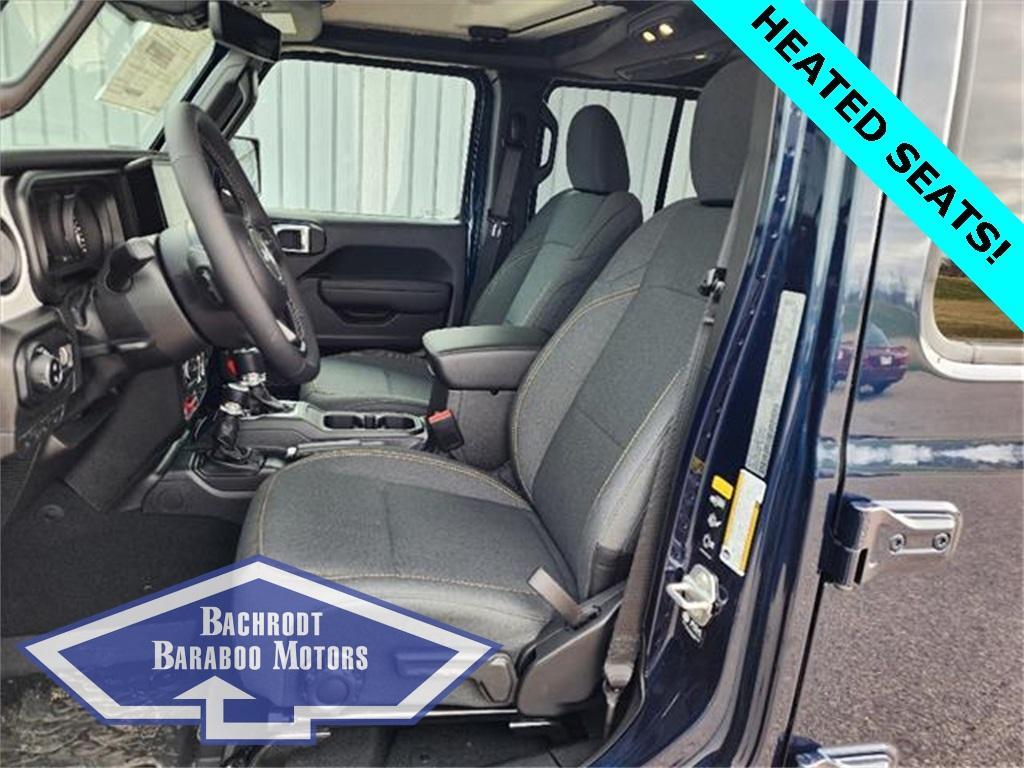 new 2025 Jeep Gladiator car, priced at $48,167