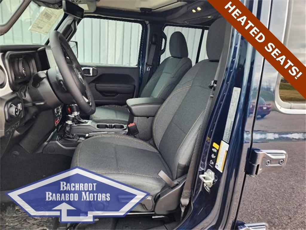 new 2025 Jeep Gladiator car, priced at $52,070