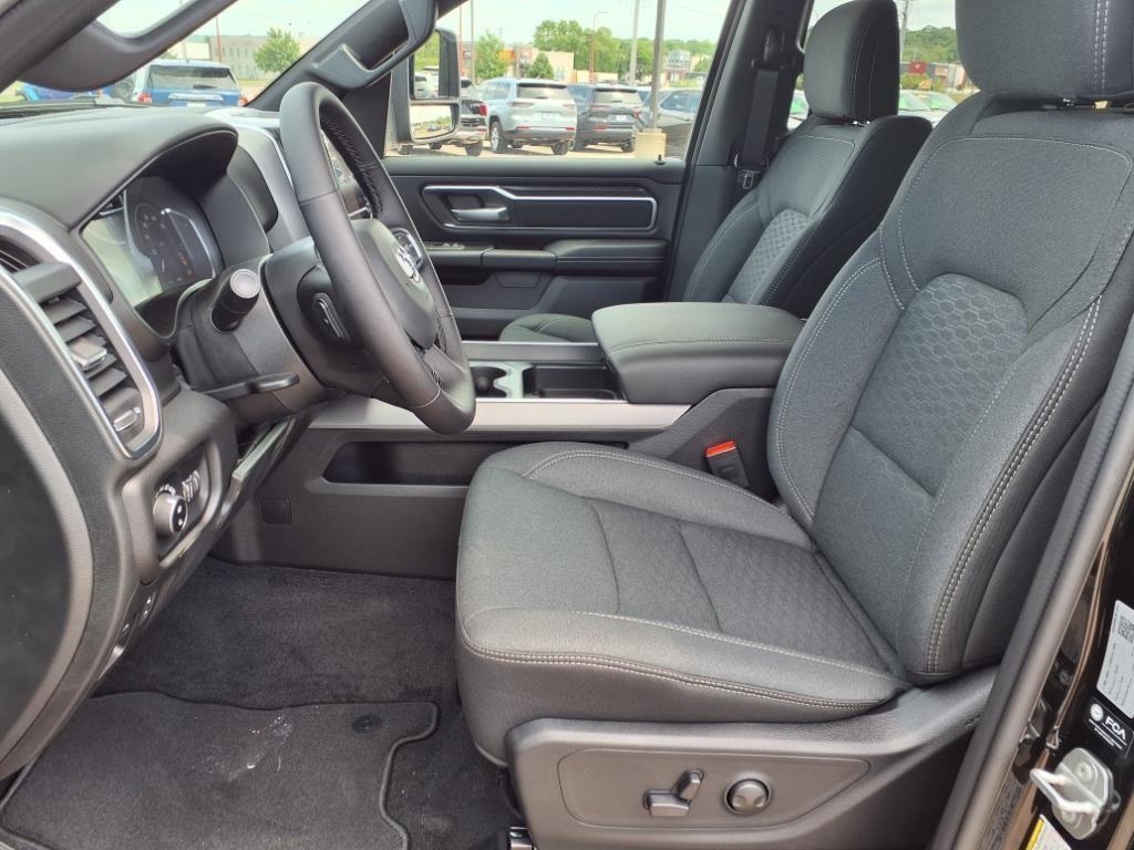 new 2025 Ram 1500 car, priced at $59,753