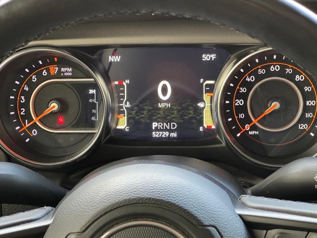 used 2022 Jeep Gladiator car, priced at $27,624