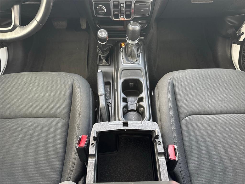 used 2022 Jeep Gladiator car, priced at $27,624