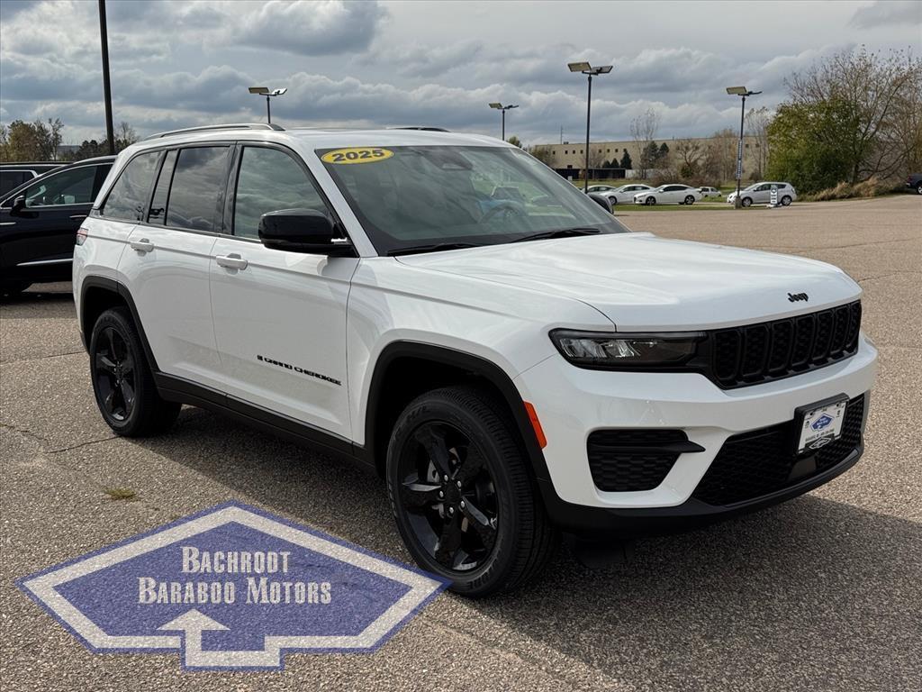 new 2025 Jeep Grand Cherokee car, priced at $48,531