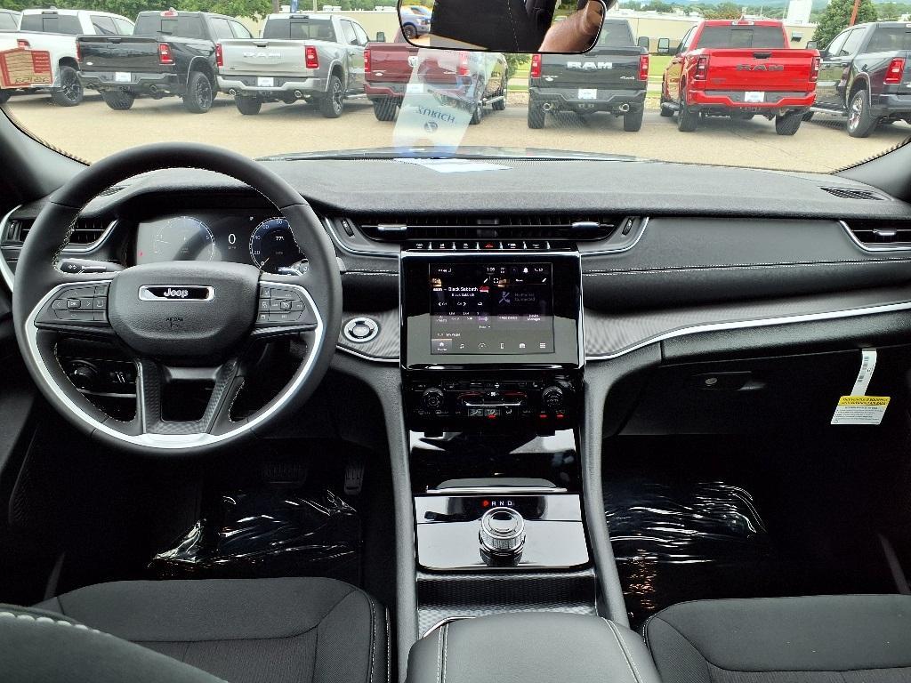 new 2025 Jeep Grand Cherokee L car, priced at $44,991