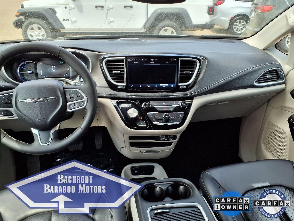 used 2023 Chrysler Pacifica Hybrid car, priced at $25,957