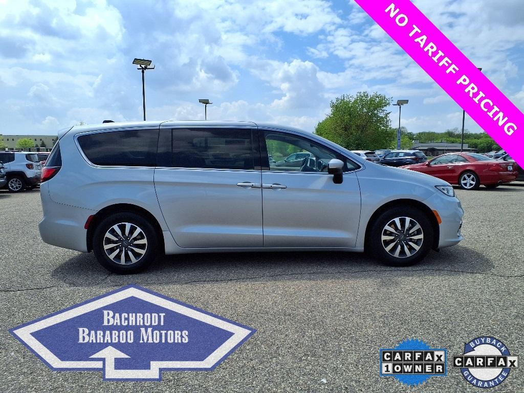 used 2023 Chrysler Pacifica Hybrid car, priced at $26,780