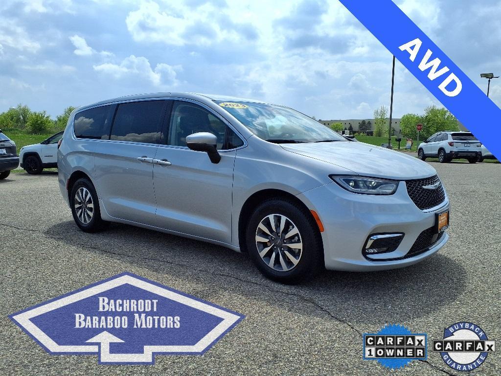 used 2023 Chrysler Pacifica Hybrid car, priced at $25,957