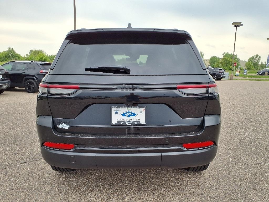 new 2025 Jeep Grand Cherokee car, priced at $44,438