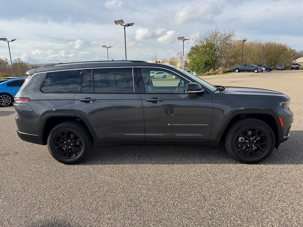 used 2022 Jeep Grand Cherokee L car, priced at $31,520