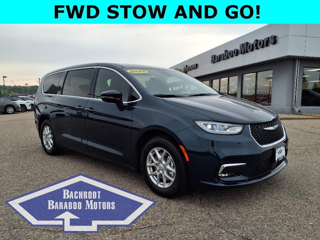 new 2025 Chrysler Pacifica car, priced at $42,479