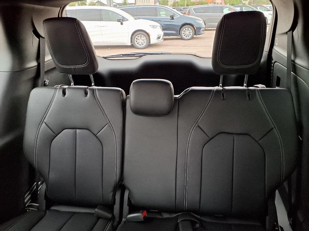new 2025 Chrysler Pacifica car, priced at $42,479