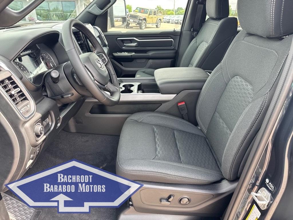 new 2025 Ram 1500 car, priced at $62,152