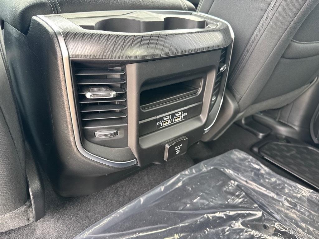 new 2025 Ram 1500 car, priced at $59,652