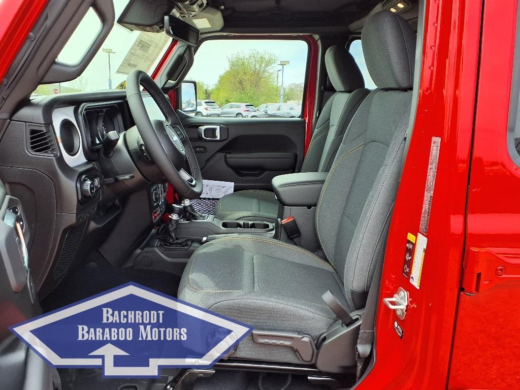 new 2025 Jeep Gladiator car, priced at $52,062