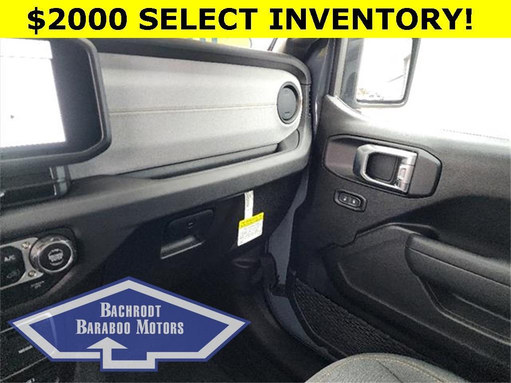 new 2025 Jeep Wrangler car, priced at $41,243