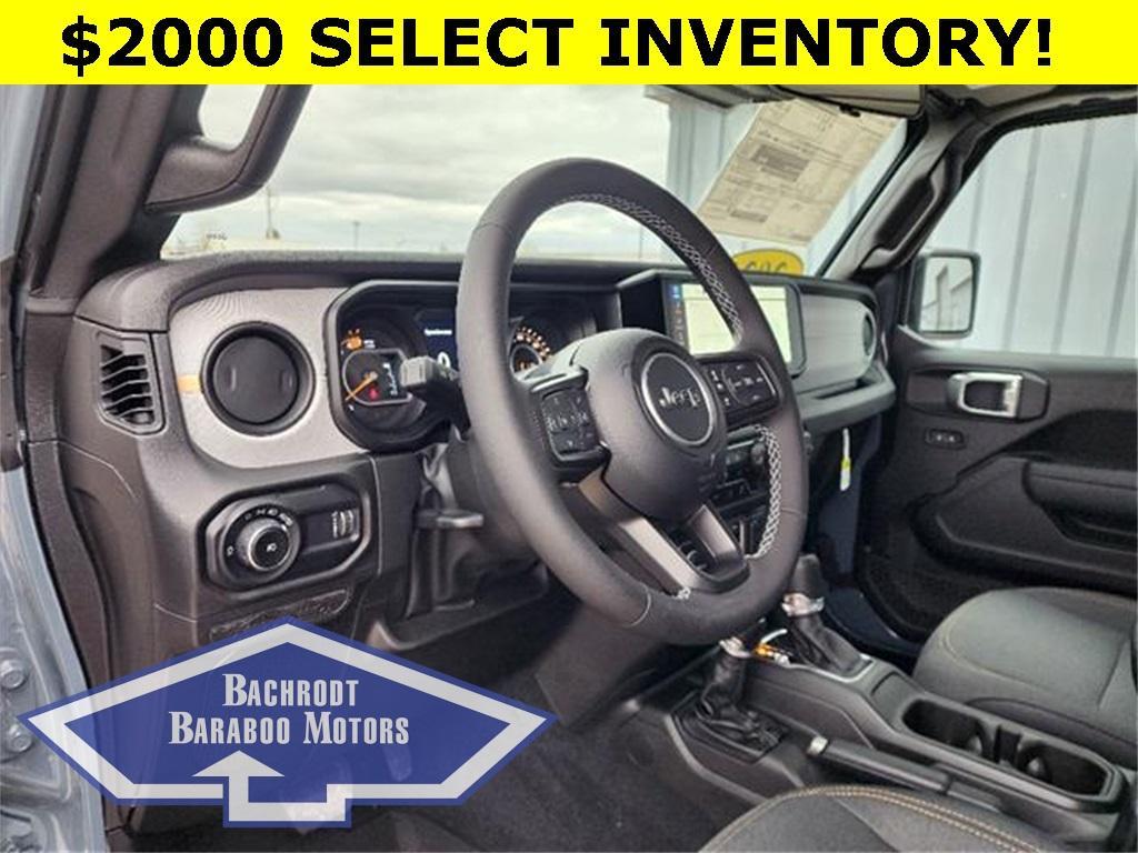 new 2025 Jeep Wrangler car, priced at $41,243