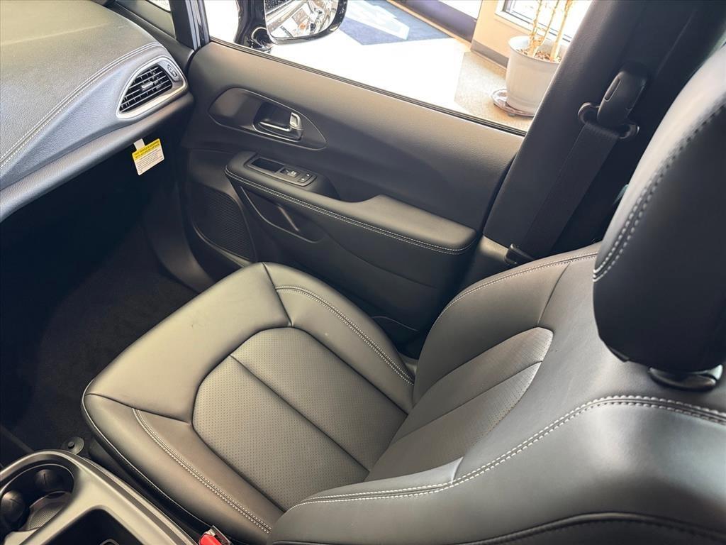 new 2026 Chrysler Pacifica car, priced at $48,690