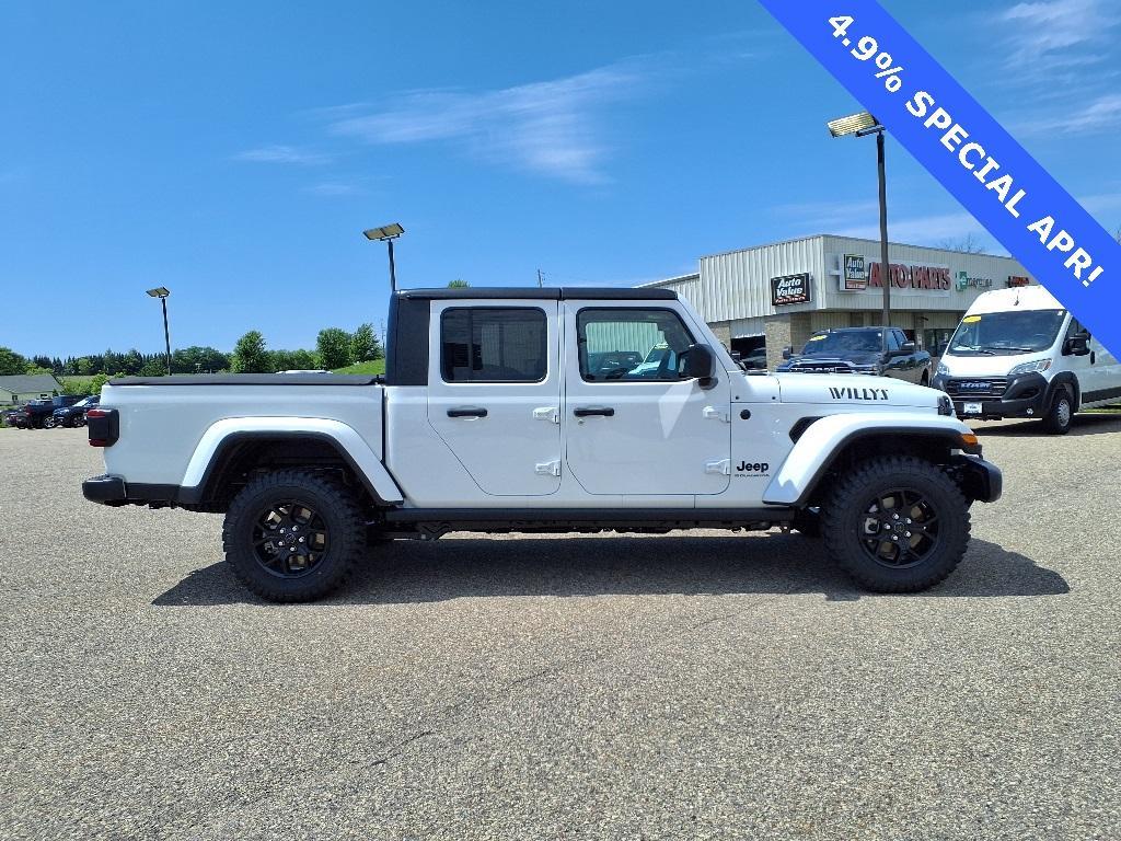 new 2025 Jeep Gladiator car, priced at $52,651