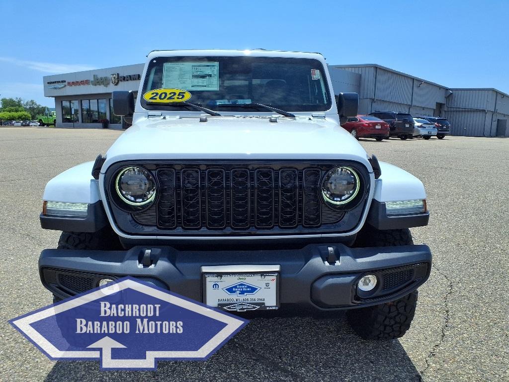 new 2025 Jeep Gladiator car, priced at $53,651