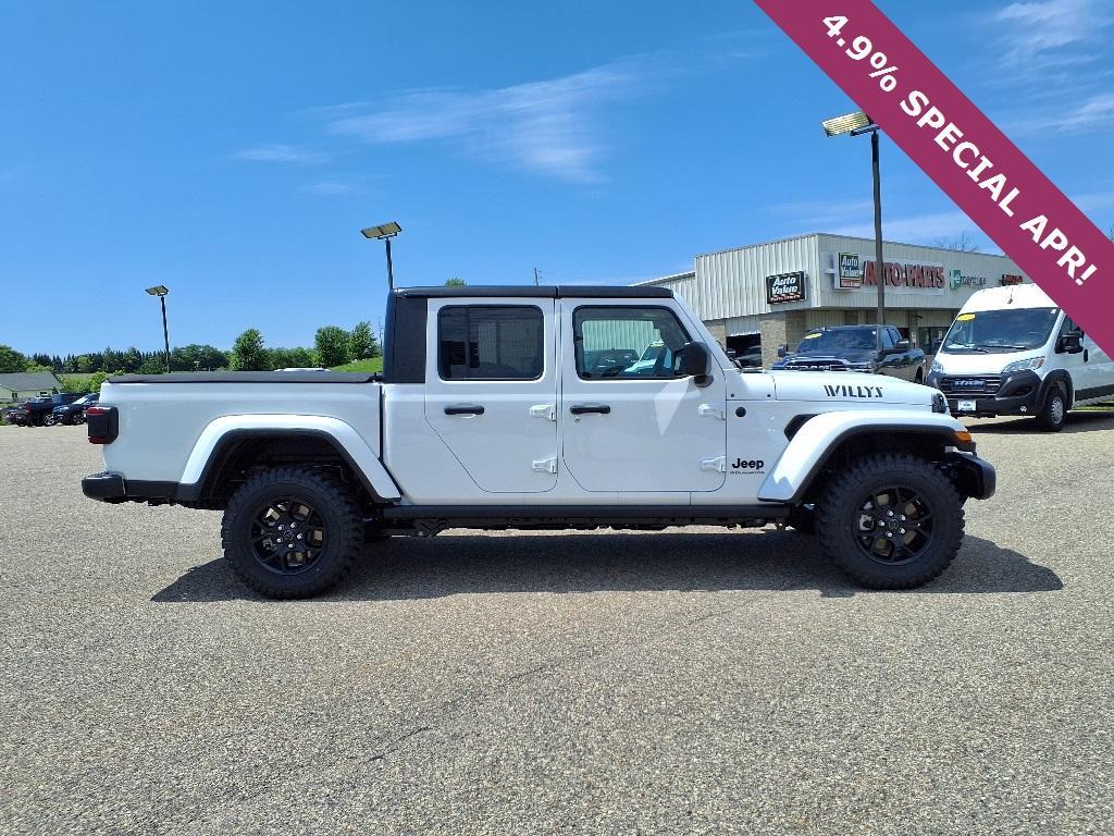 new 2025 Jeep Gladiator car, priced at $51,651