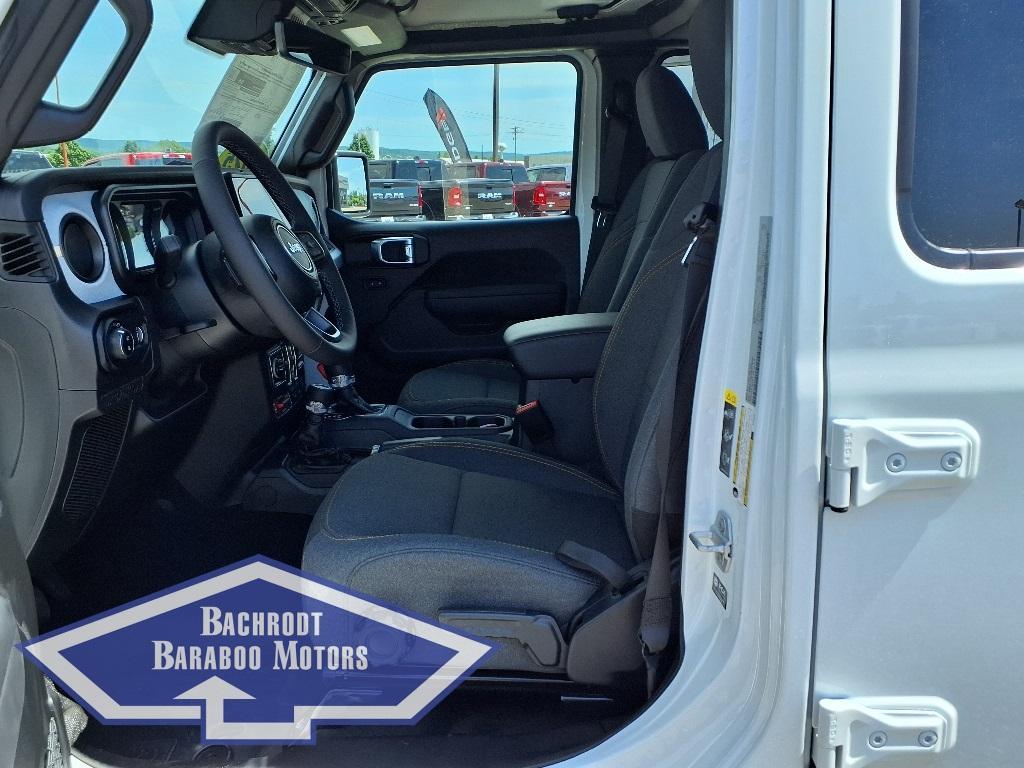 new 2025 Jeep Gladiator car, priced at $53,651