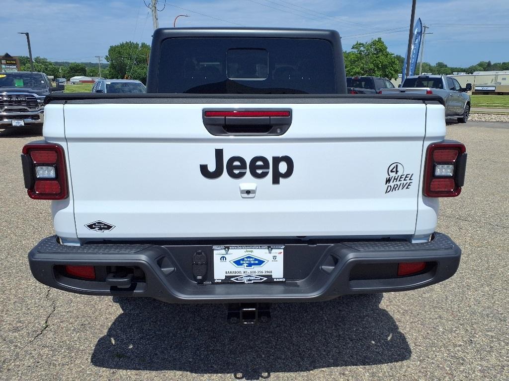 new 2025 Jeep Gladiator car, priced at $52,651