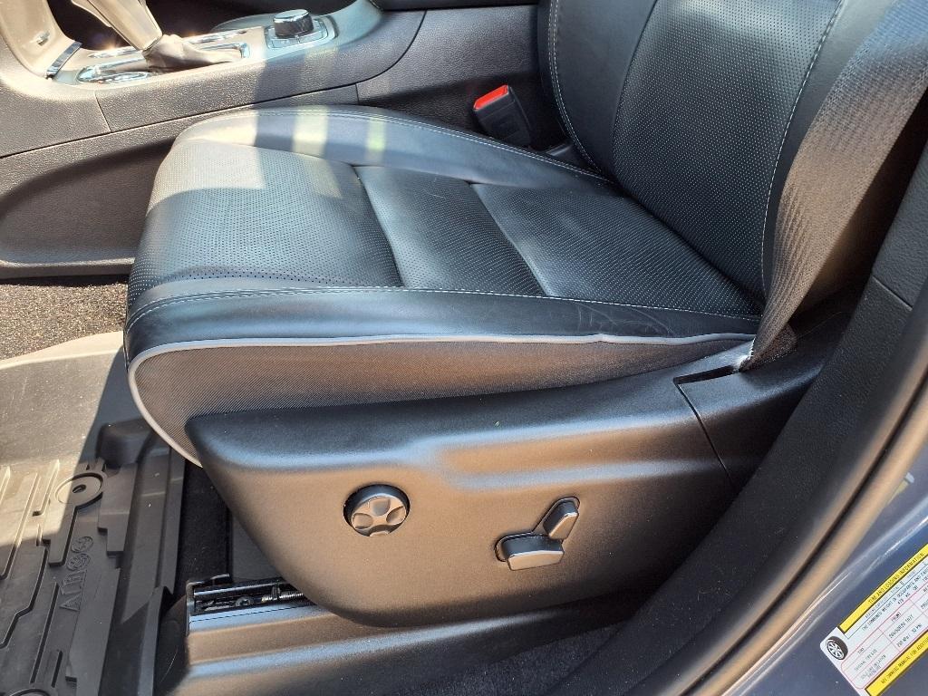 used 2021 Jeep Grand Cherokee car, priced at $31,199