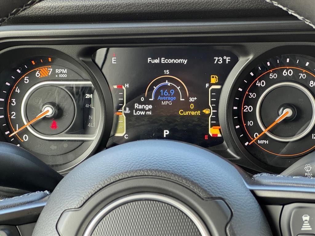 new 2025 Jeep Wrangler car, priced at $55,805
