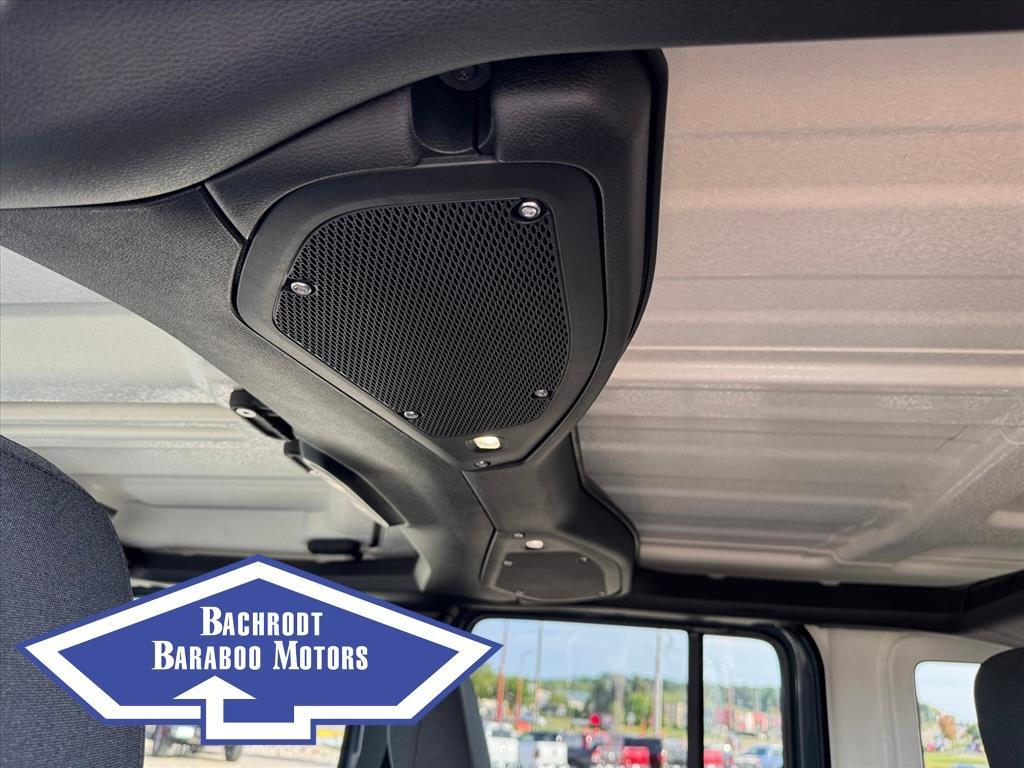 new 2025 Jeep Wrangler car, priced at $52,551