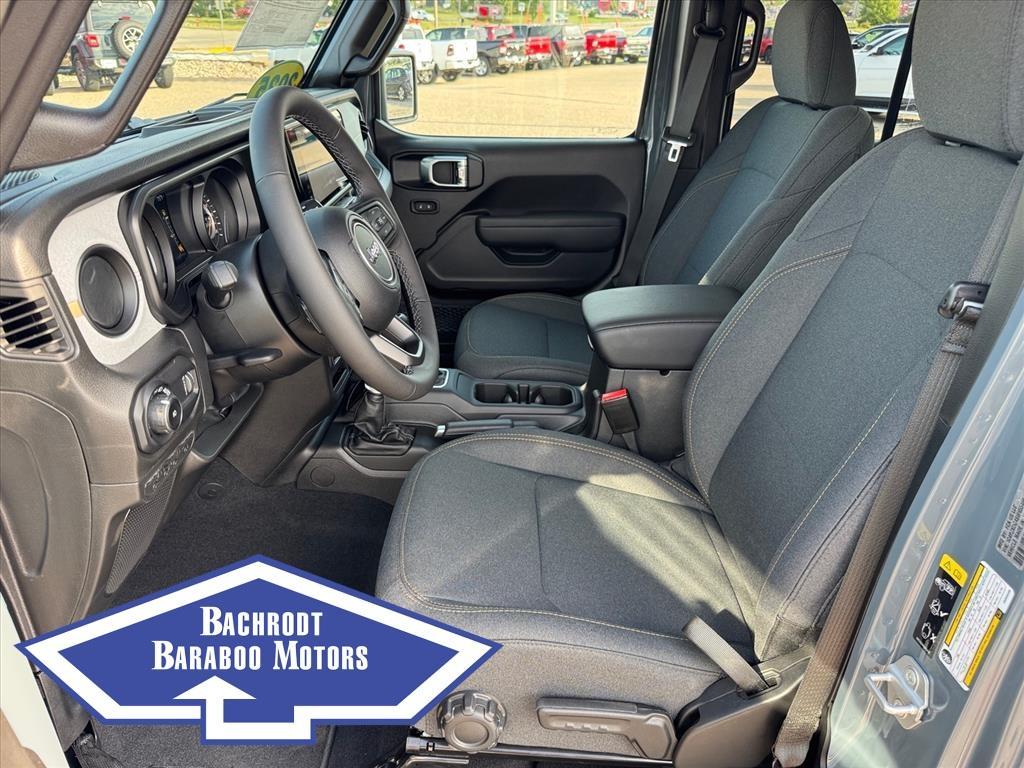 new 2025 Jeep Wrangler car, priced at $52,551