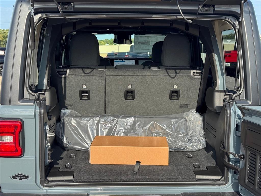 new 2025 Jeep Wrangler car, priced at $55,805