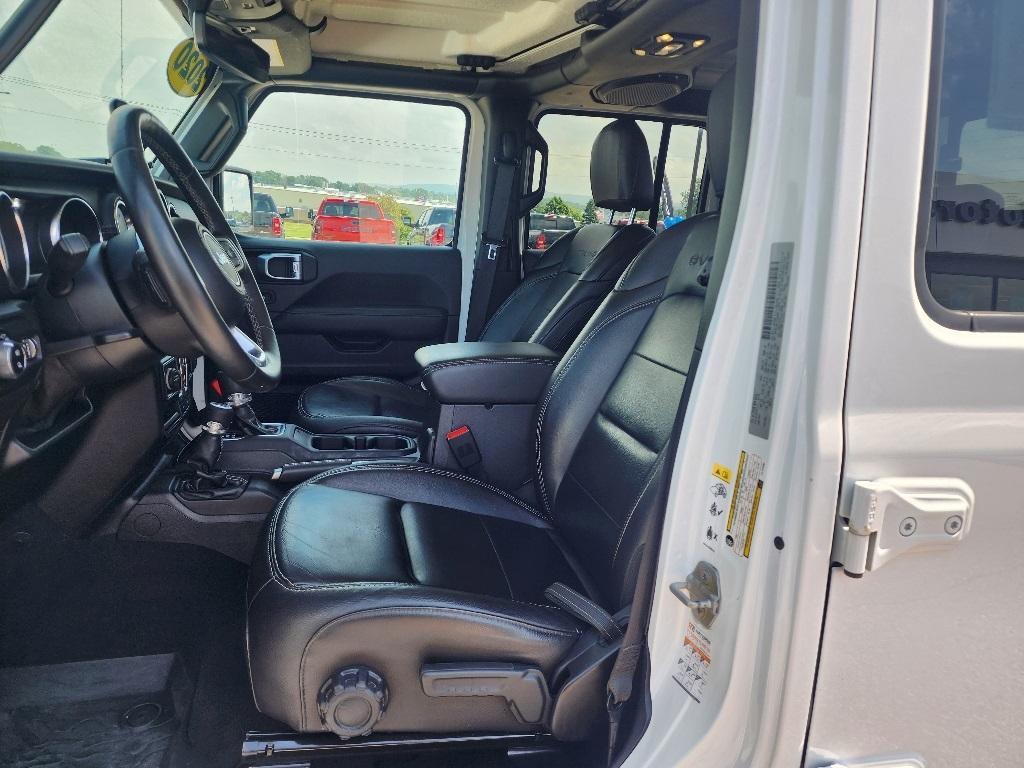 used 2020 Jeep Gladiator car, priced at $31,134