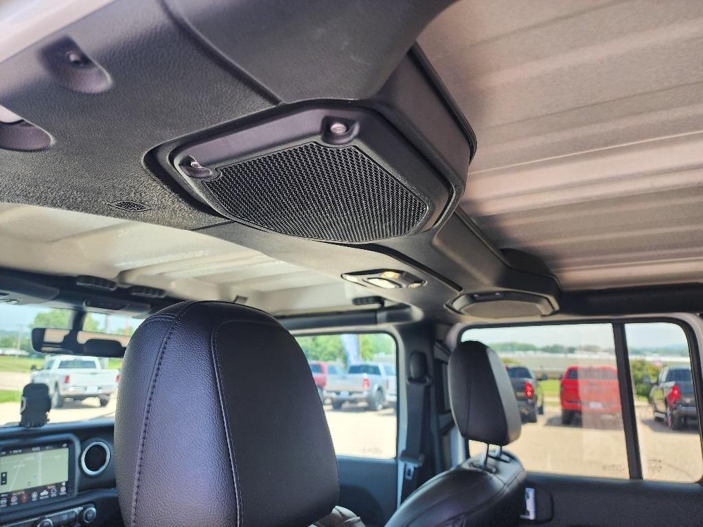 used 2020 Jeep Gladiator car, priced at $31,134