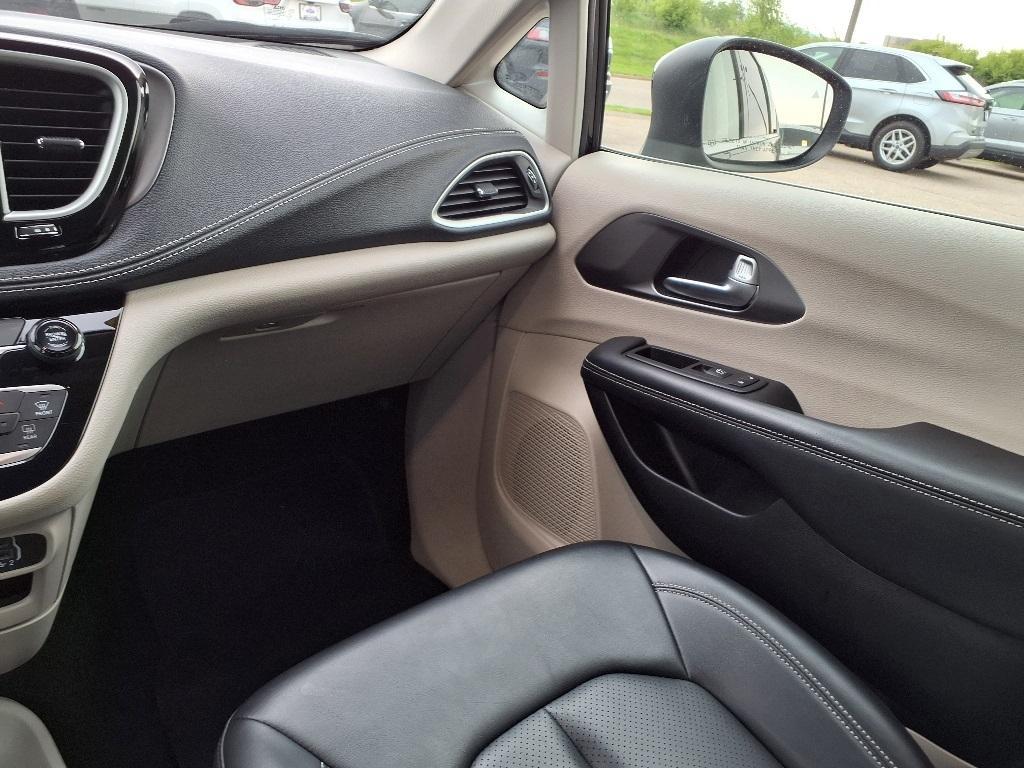 used 2023 Chrysler Pacifica Hybrid car, priced at $26,987