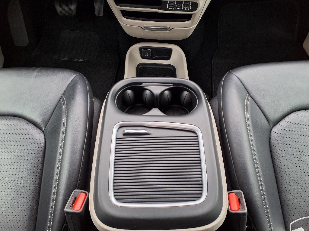 used 2023 Chrysler Pacifica Hybrid car, priced at $26,987