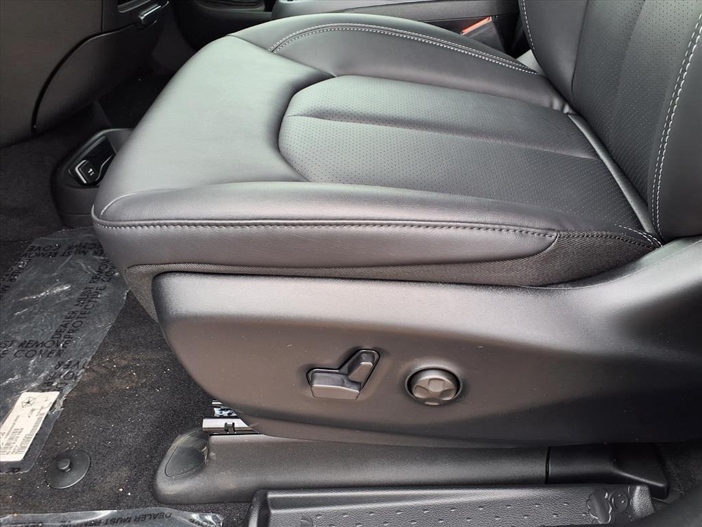 new 2026 Chrysler Pacifica car, priced at $47,285