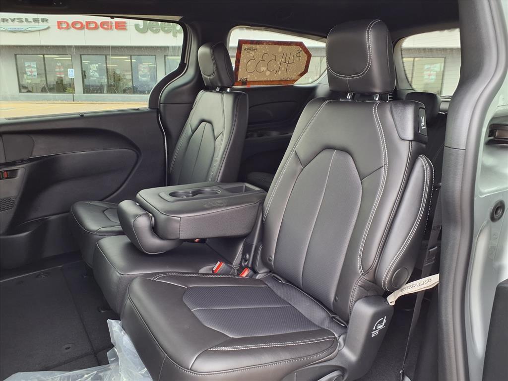 new 2026 Chrysler Pacifica car, priced at $47,285