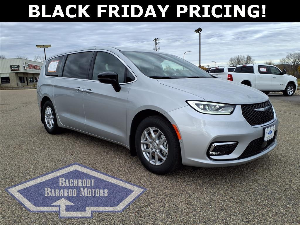 new 2026 Chrysler Pacifica car, priced at $47,285