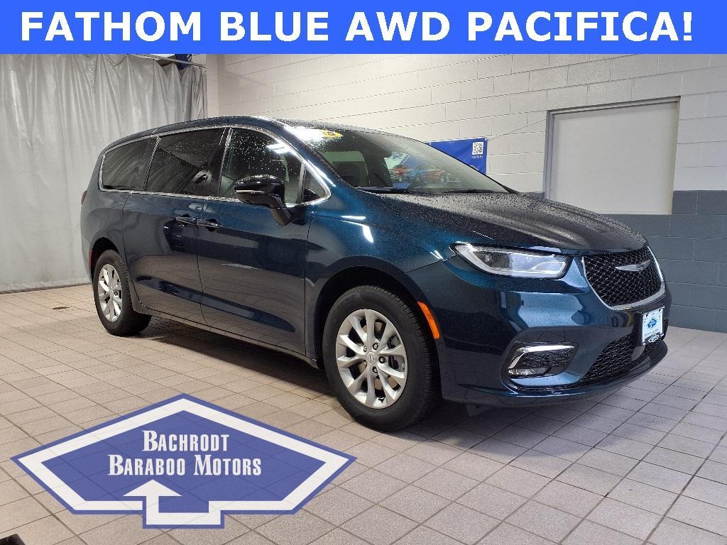 new 2025 Chrysler Pacifica car, priced at $48,090