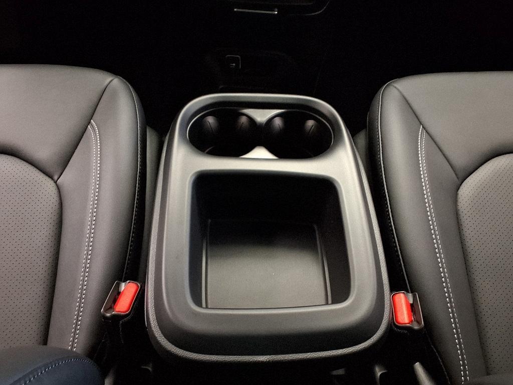 new 2025 Chrysler Pacifica car, priced at $44,677