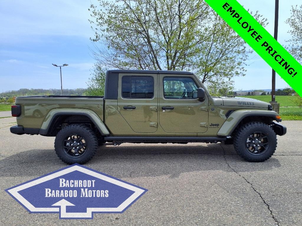 new 2025 Jeep Gladiator car, priced at $50,185