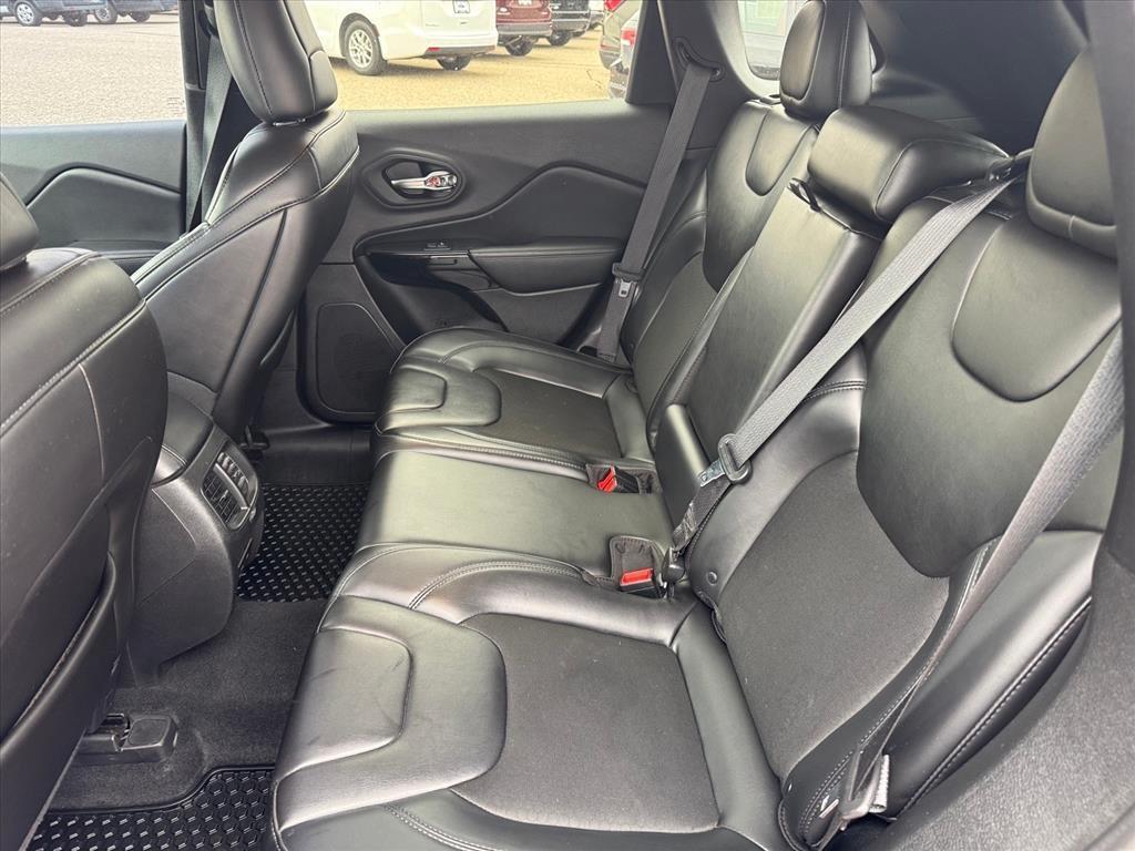 used 2019 Jeep Cherokee car, priced at $17,153
