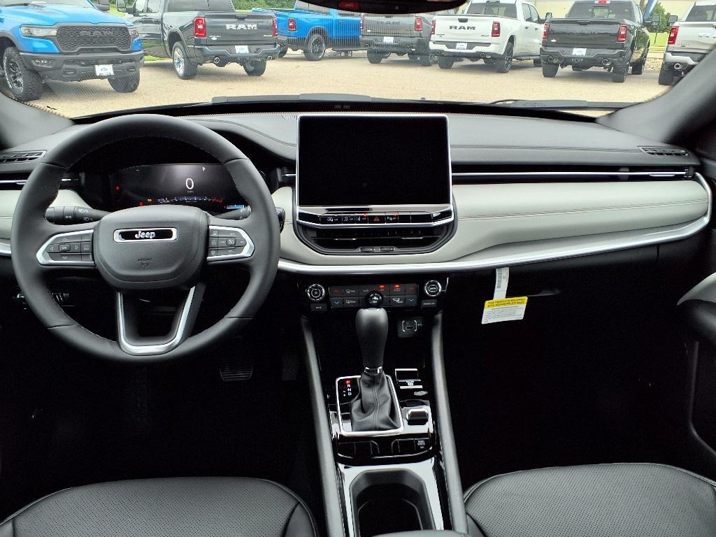 new 2025 Jeep Compass car, priced at $40,785