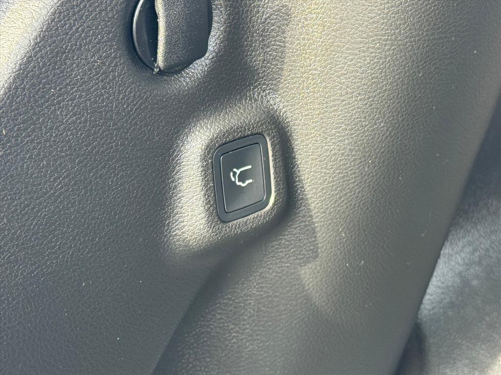 used 2022 Jeep Compass car, priced at $22,640