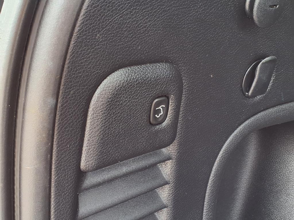 used 2021 Jeep Grand Cherokee car, priced at $20,236