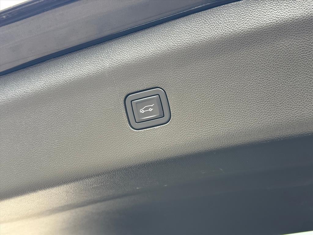 used 2022 Buick Enclave car, priced at $37,994