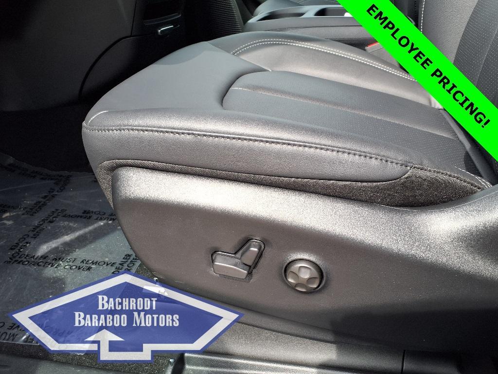 new 2025 Chrysler Pacifica car, priced at $40,000